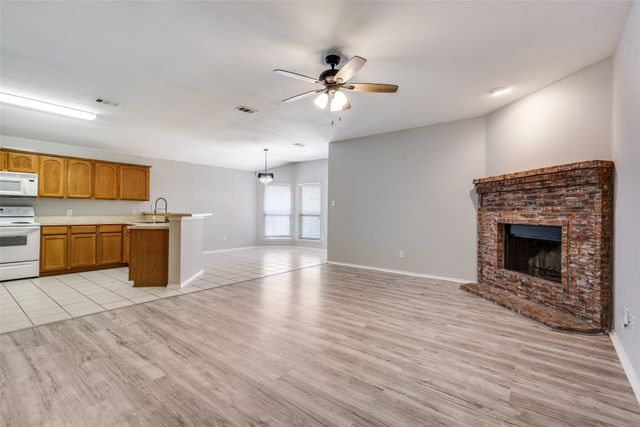 212 Bonsai Drive, Anna, TX 75409