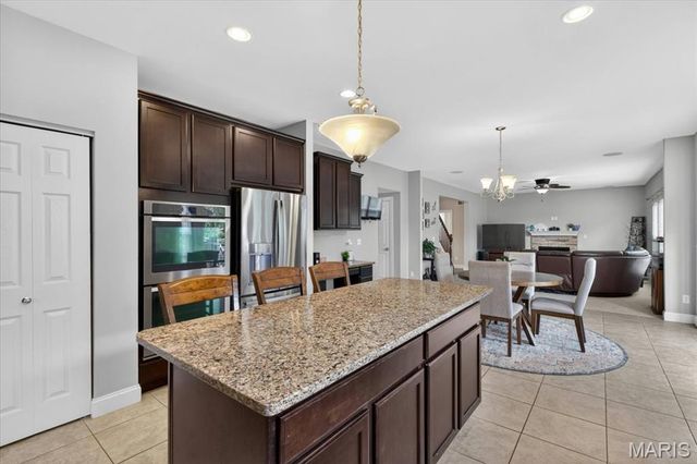 688 Stoney Creek Lane, Ballwin, MO 63021