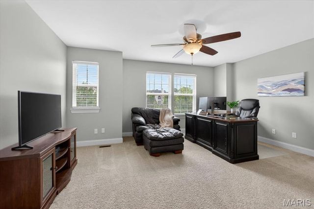 688 Stoney Creek Lane, Ballwin, MO 63021