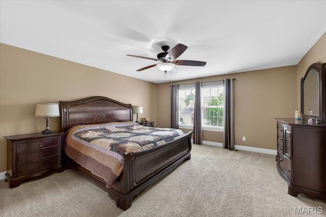 688 Stoney Creek Lane, Ballwin, MO 63021