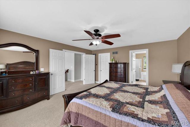 688 Stoney Creek Lane, Ballwin, MO 63021