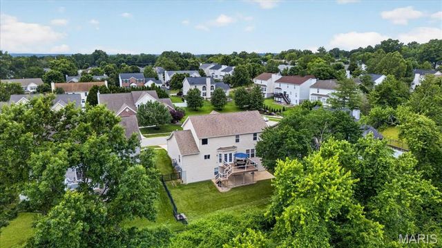 688 Stoney Creek Lane, Ballwin, MO 63021
