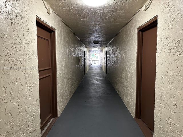 8301 SW 142nd Ave C201, Miami, FL 33183