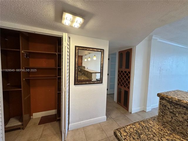 8301 SW 142nd Ave C201, Miami, FL 33183