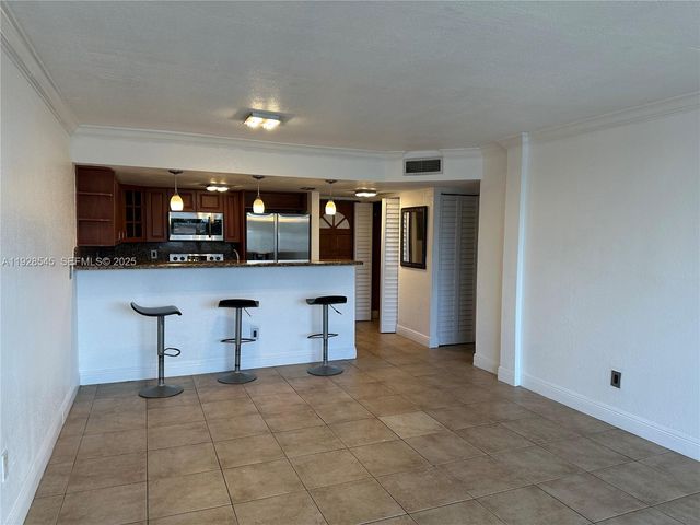 8301 SW 142nd Ave C201, Miami, FL 33183