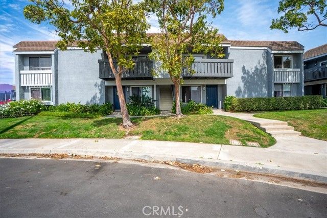 44 Fallbrook, Irvine, CA 92604