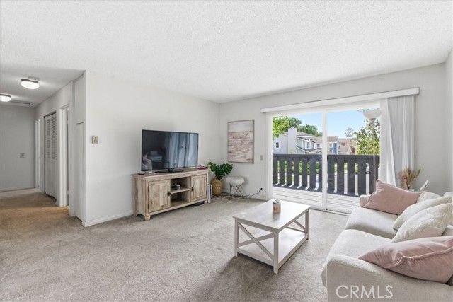 44 Fallbrook, Irvine, CA 92604