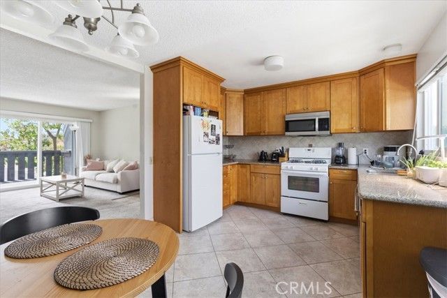 44 Fallbrook, Irvine, CA 92604