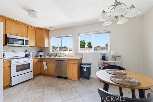 44 Fallbrook, Irvine, CA 92604