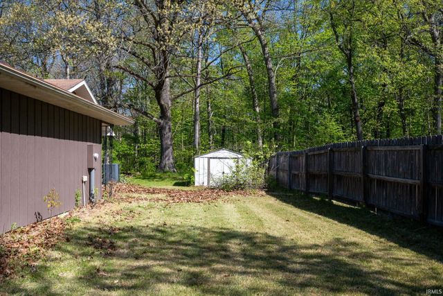 7106 Greenwell Road, Huntertown, IN 46748
