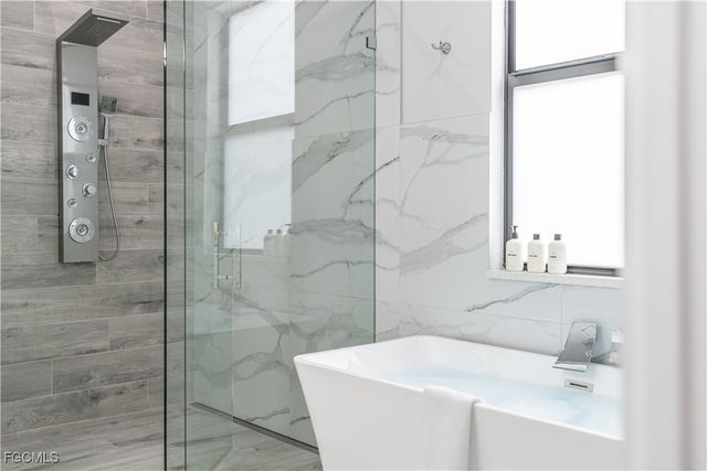 795 108th AVE N, Naples, FL 34108