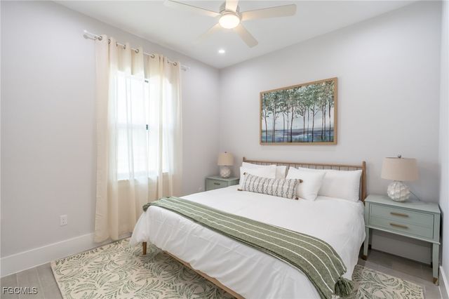 795 108th AVE N, Naples, FL 34108