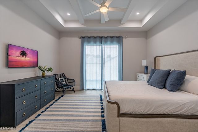 795 108th AVE N, Naples, FL 34108