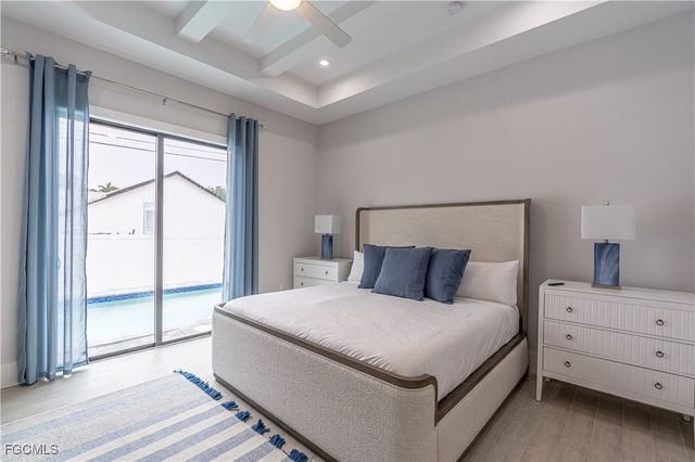 795 108th AVE N, Naples, FL 34108