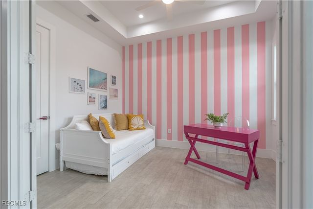 795 108th AVE N, Naples, FL 34108