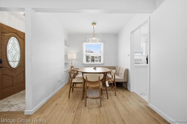 2896 Dorchester Road, Birmingham, MI 48009