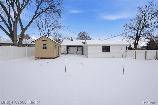 2896 Dorchester Road, Birmingham, MI 48009