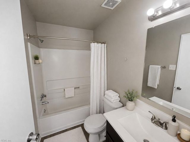 1684 Guthrie ST, Virginia Beach, VA 23464