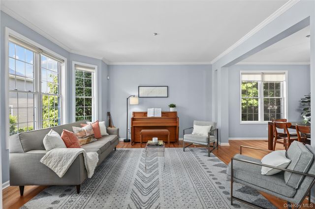 65 Eldorado Court, White Plains, NY 10603