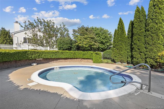 65 Eldorado Court, White Plains, NY 10603