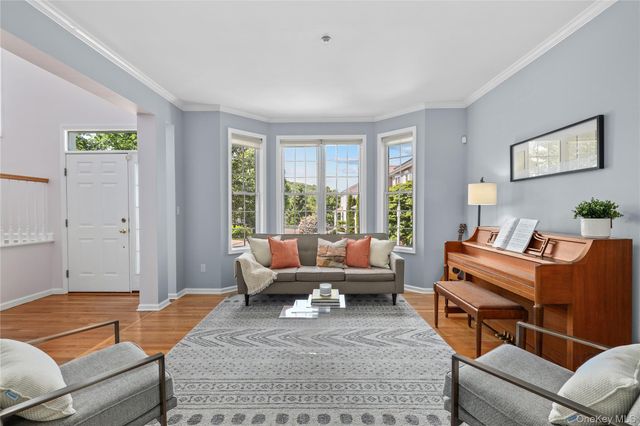 65 Eldorado Court, White Plains, NY 10603