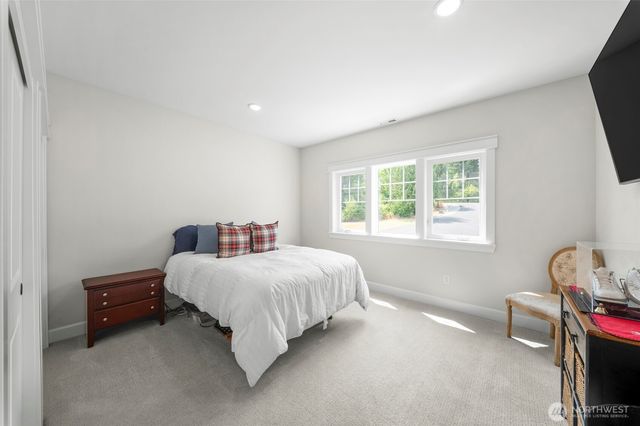 11010 Salmon Creek Lane SW, Olympia, WA 98512