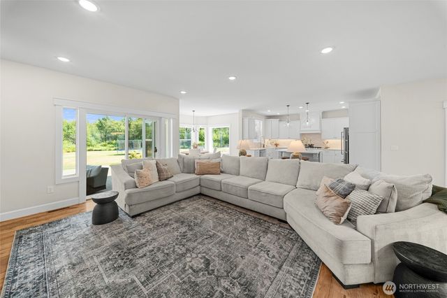 11010 Salmon Creek Lane SW, Olympia, WA 98512