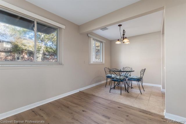425 Riviera Drive, Saint Clair Shores, MI 48080