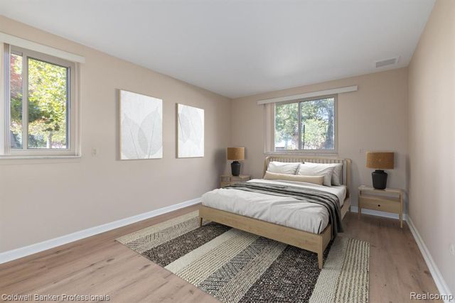 425 Riviera Drive, Saint Clair Shores, MI 48080