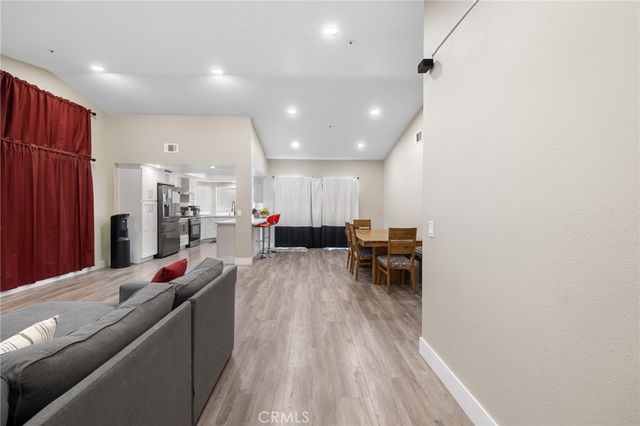 7550 Periwinkle Drive, Fontana, CA 92336