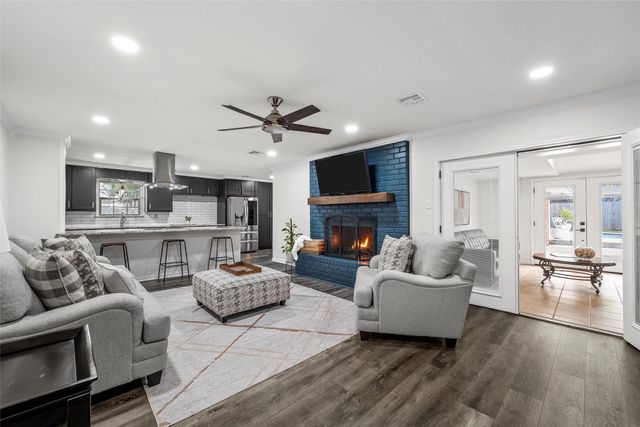 5704 Silver Lake Circle, Waco, TX 76710