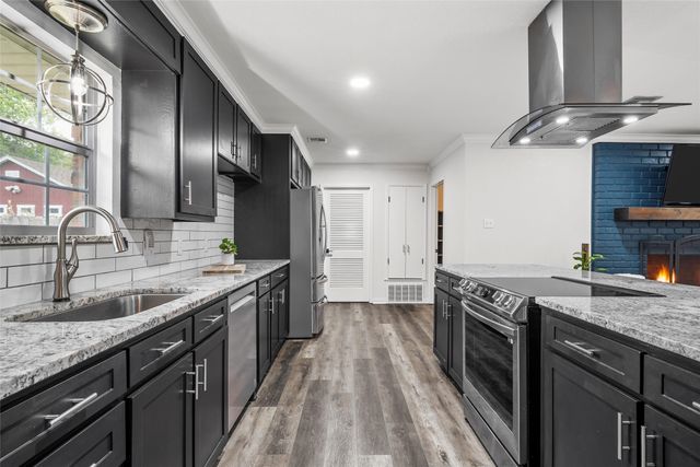 5704 Silver Lake Circle, Waco, TX 76710