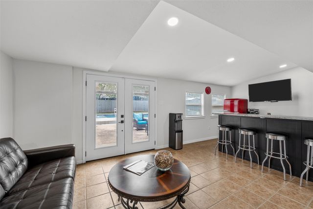 5704 Silver Lake Circle, Waco, TX 76710