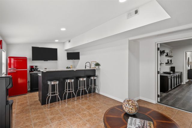 5704 Silver Lake Circle, Waco, TX 76710