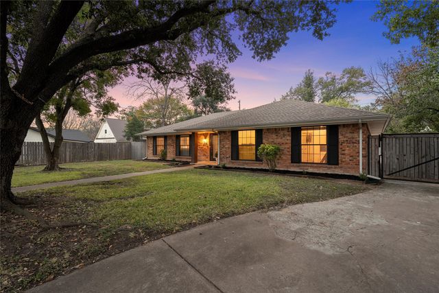 5704 Silver Lake Circle, Waco, TX 76710