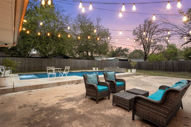 5704 Silver Lake Circle, Waco, TX 76710