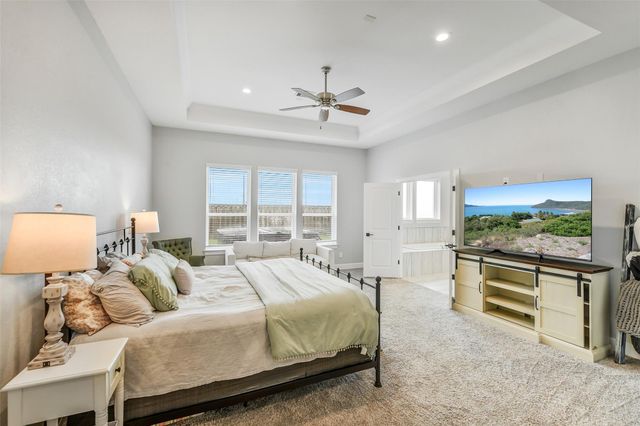 10015 Goliad Drive, Mont Belvieu, TX 77523