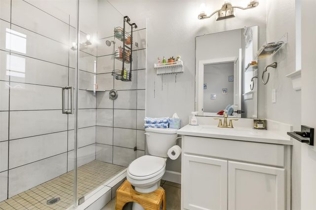 10015 Goliad Drive, Mont Belvieu, TX 77523