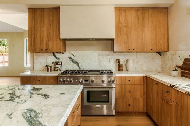 4016 San Remo Way, Tarzana, CA 91356