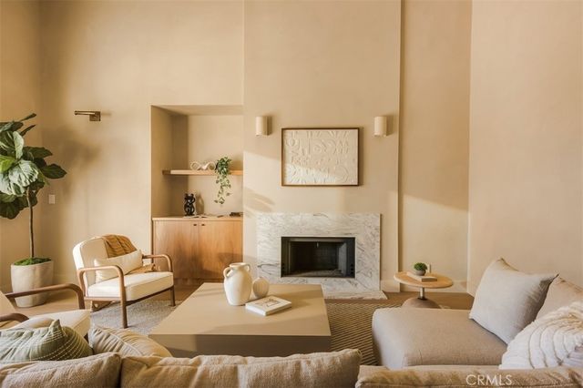 4016 San Remo Way, Tarzana, CA 91356