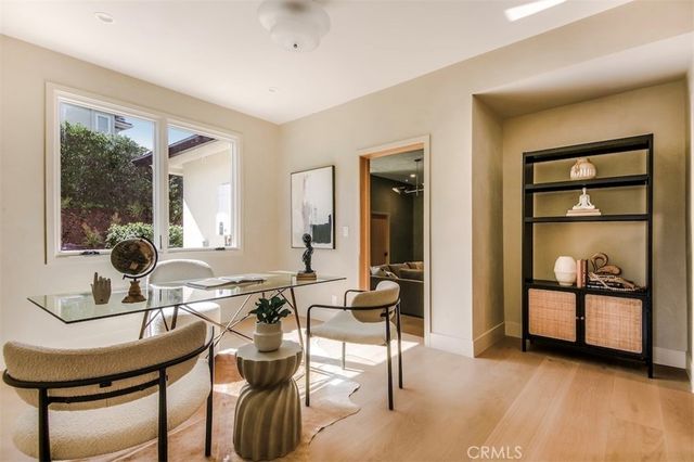 4016 San Remo Way, Tarzana, CA 91356