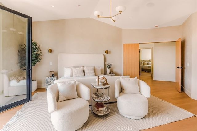 4016 San Remo Way, Tarzana, CA 91356