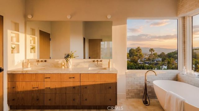 4016 San Remo Way, Tarzana, CA 91356