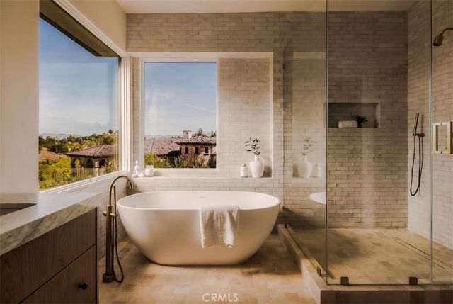 4016 San Remo Way, Tarzana, CA 91356