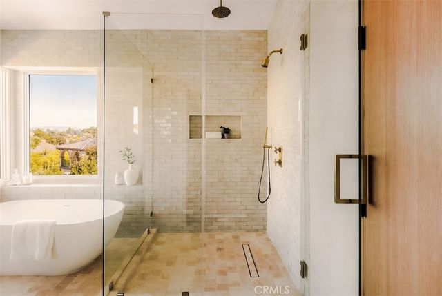 4016 San Remo Way, Tarzana, CA 91356