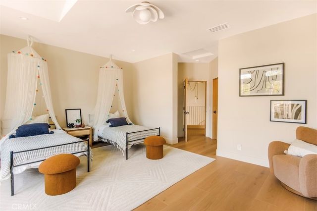 4016 San Remo Way, Tarzana, CA 91356