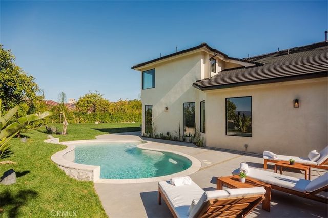 4016 San Remo Way, Tarzana, CA 91356