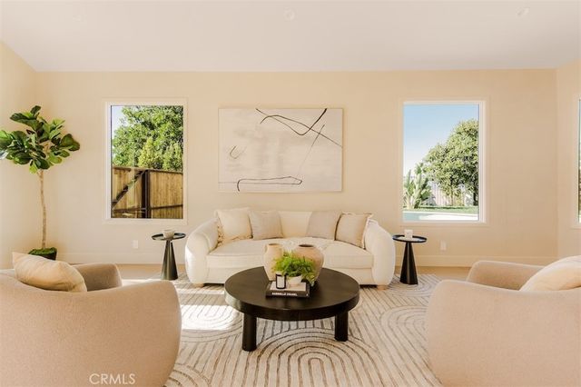 4016 San Remo Way, Tarzana, CA 91356