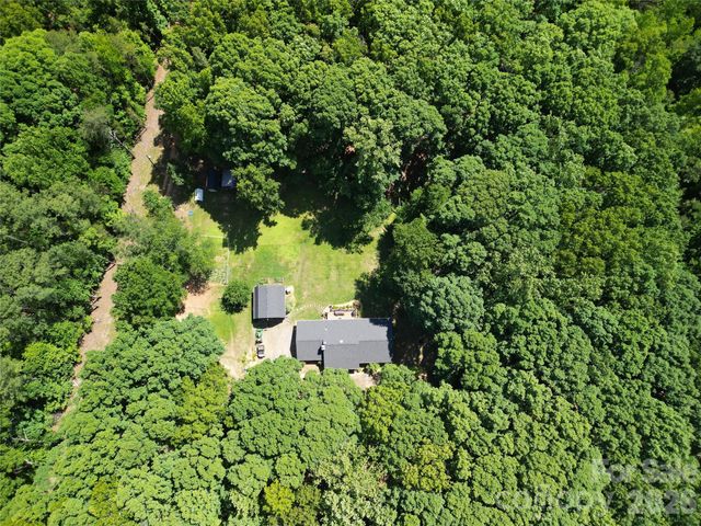 9309 N Pine Hill Lane, Charlotte, NC 28215