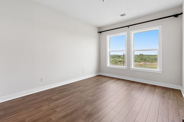 4507 E Martin Luther King Jr BLVD 133, Austin, TX 78721